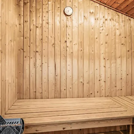 Hébergement de vacances Awesome In With Sauna Ringkøbing